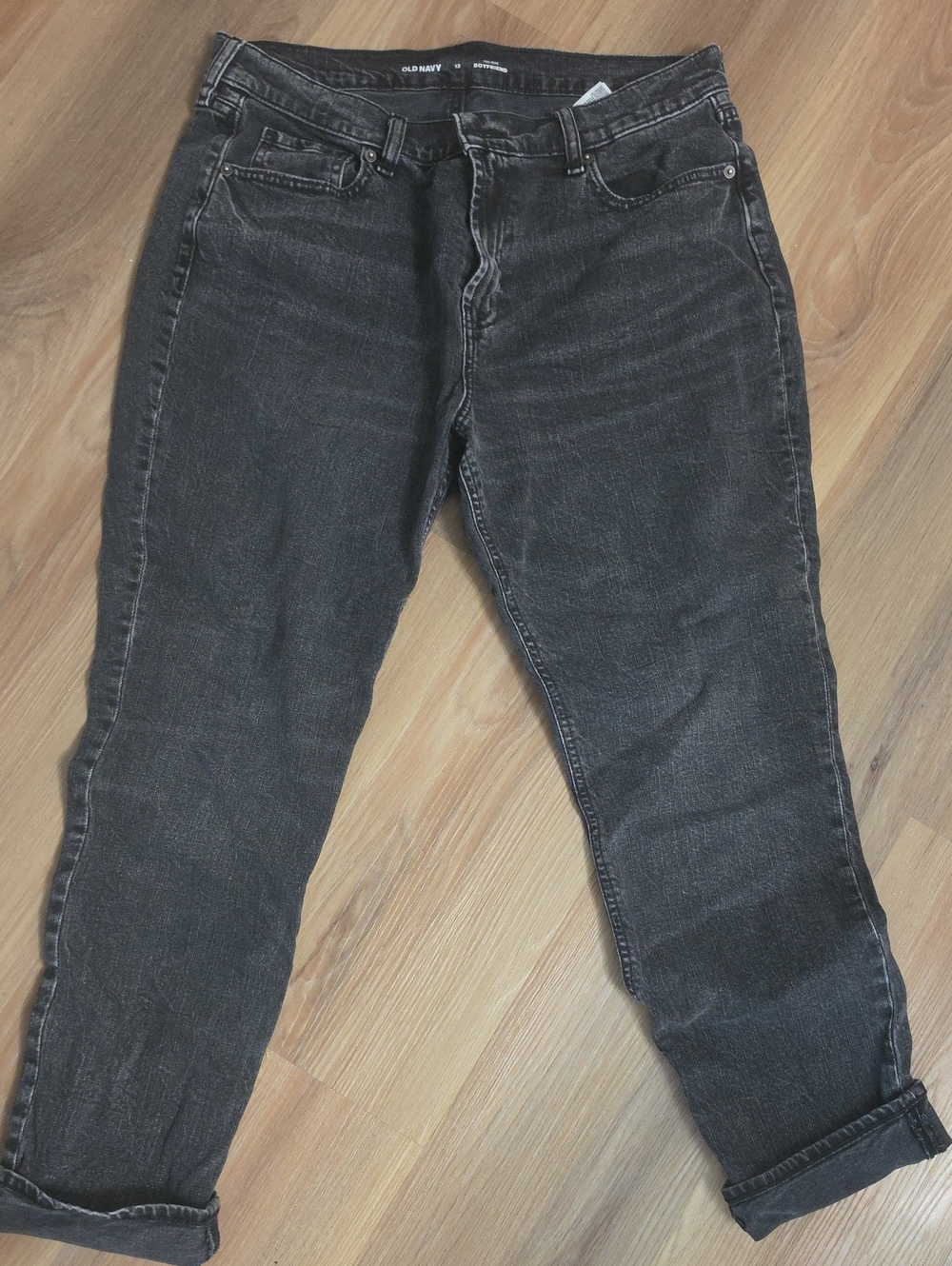 Old Navy Women’s Charcoal Boyfriend Jeans